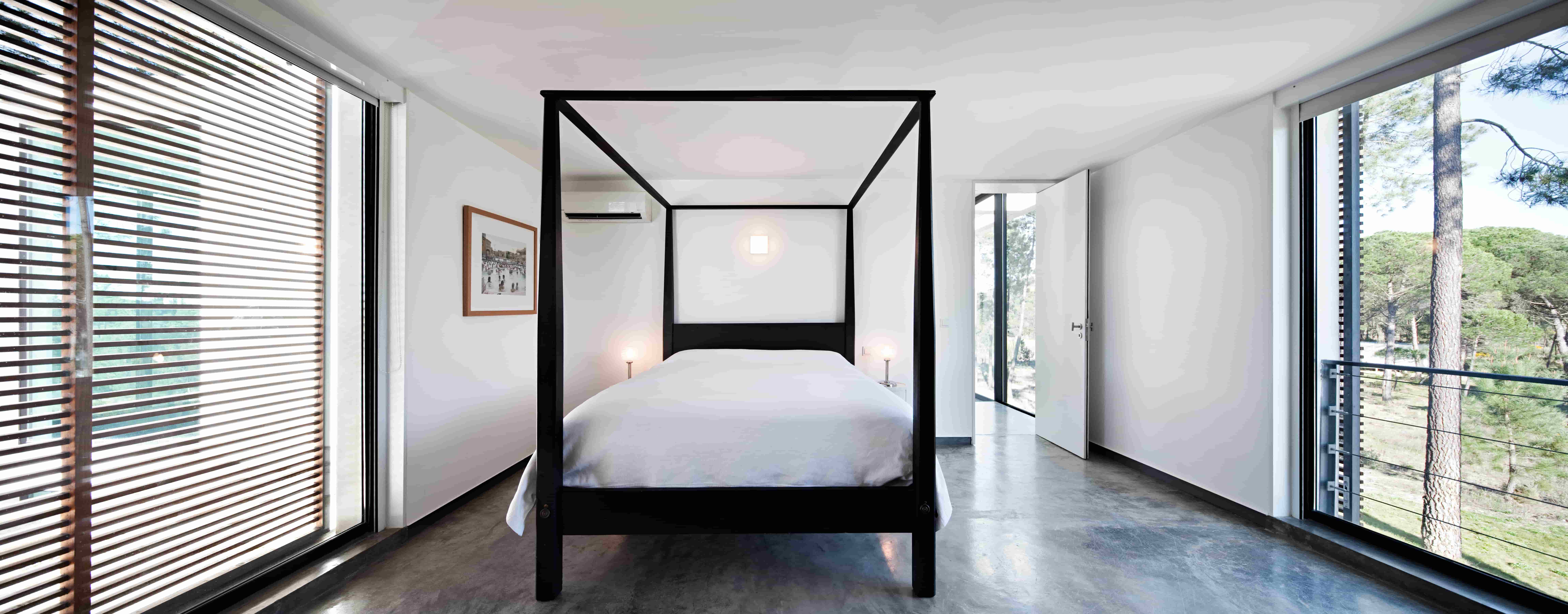Comporta master bedroom
